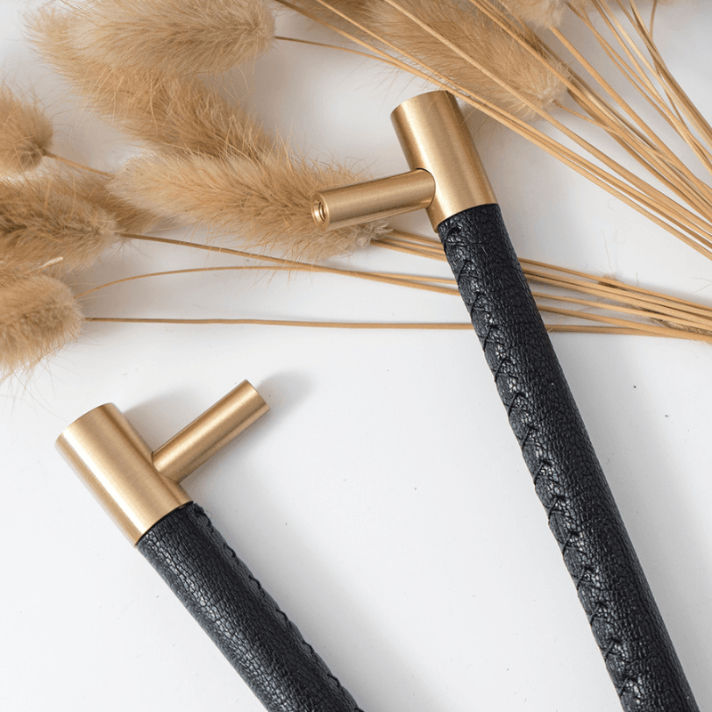 Uchwyt meblowy Leather Black